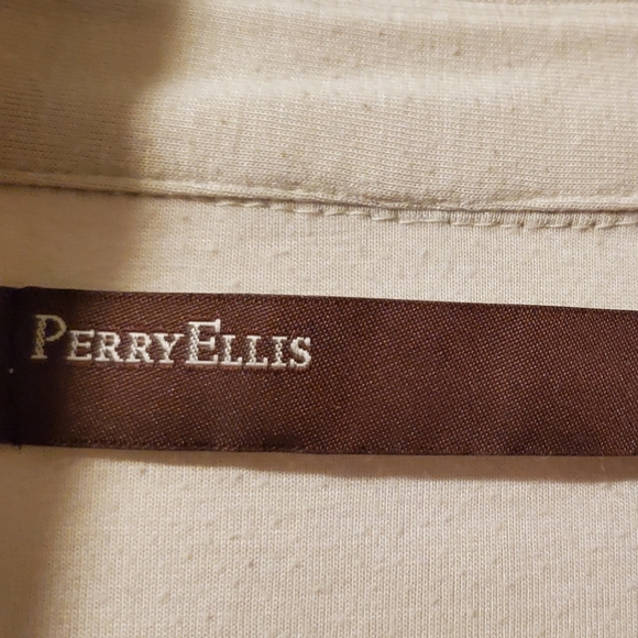 Perry Ellis tan colored Polo shirt w/ button up neck - Large - Picture 3 of 4